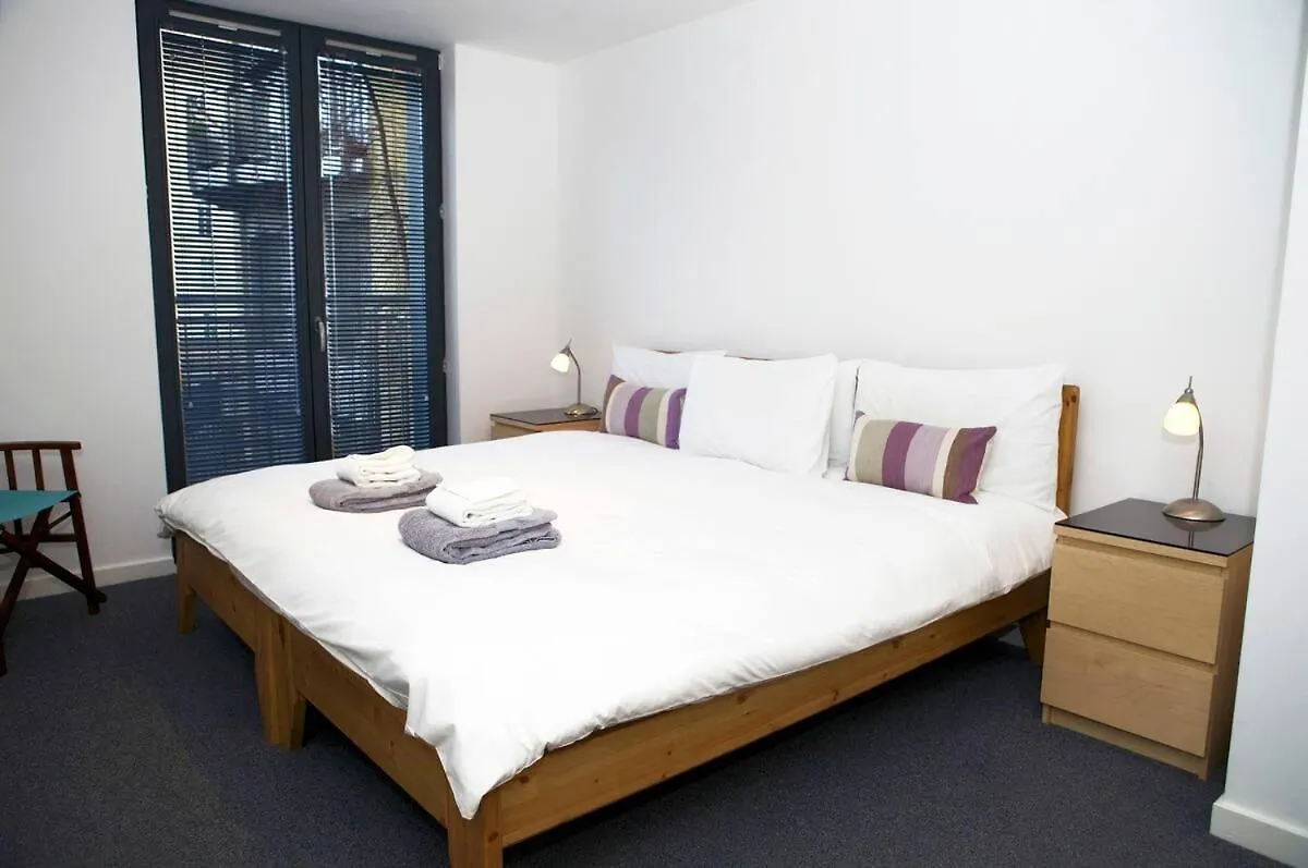 Joivy Inviting Flat With Parking In Canonmills Edinburgh 0*,  United Kingdom